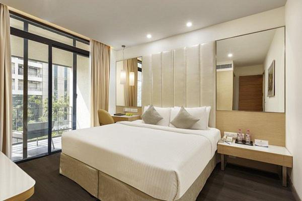 Sarovar Portico Outer Ring Road Bangalore Exterior photo